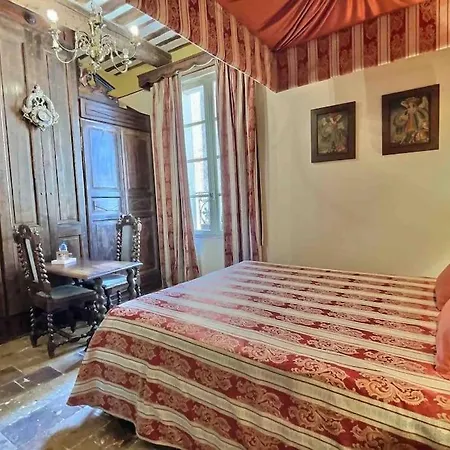 Chez Lydia - Osez La Vie De Chateau ! Pont Du Gard, Uzes *