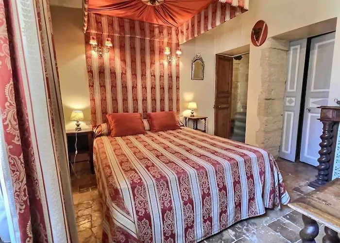 Apartament Chez Lydia - Osez La Vie De Chateau ! Pont Du Gard, Uzes Remoulins