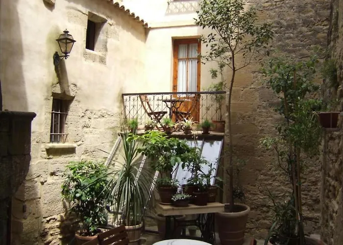 Chez Lydia - Osez La Vie De Chateau ! Pont Du Gard, Uzes Apartament